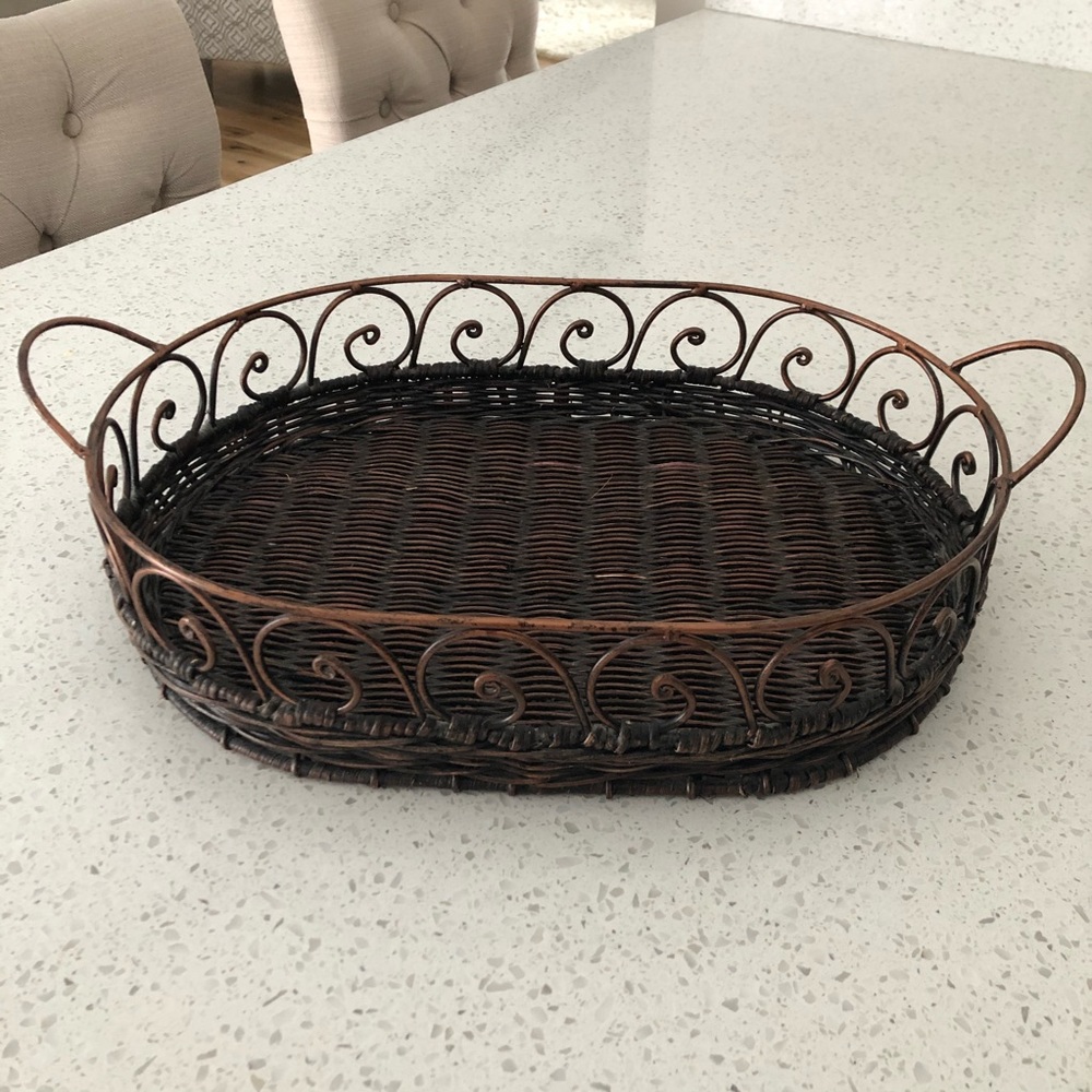 Wicker / metal basket